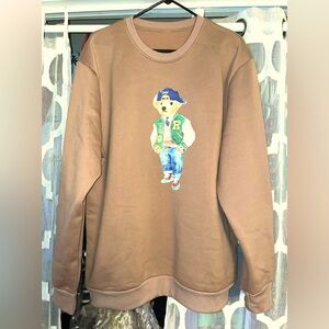Sweatshirt with Polo Bear logo.Size Xl